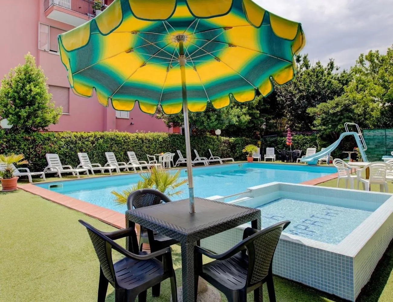 Hotel Sympathy Rímini