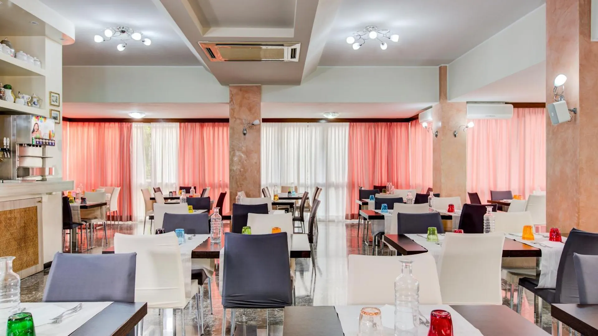 Hotel Sympathy Rimini Italia